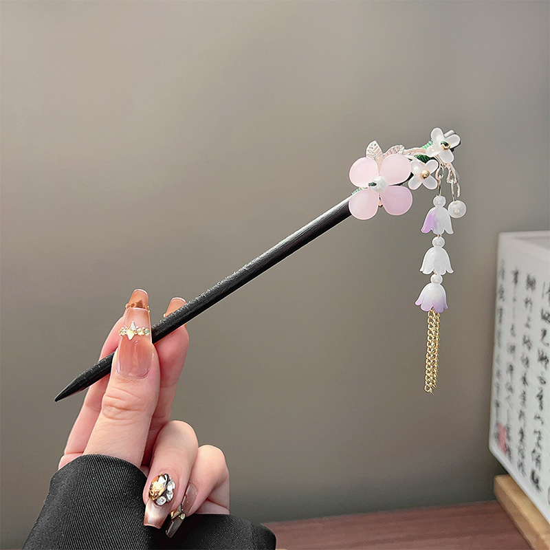 Classic Tassel Hair Stick Blac - огляд і ціна Hanbok Hair Pin